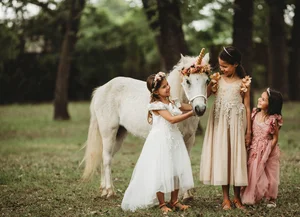 Magical unicorn themed family photo session